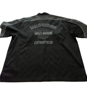 Harley Davidson Mens Short Sleeve Work Shirt
Size 3XL Embroidered